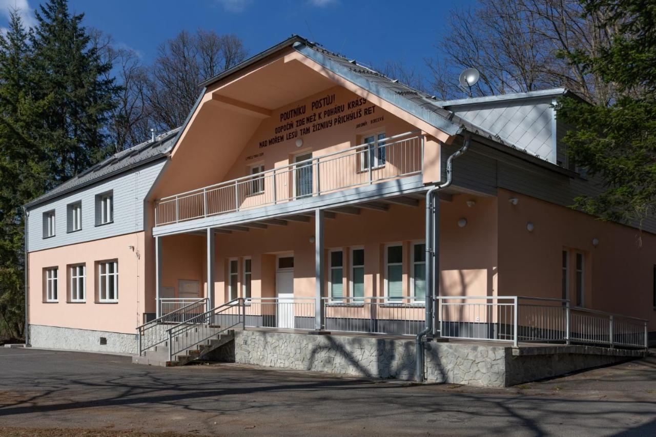 Zivec - Restaurace A Maison d'hôtes Písek
