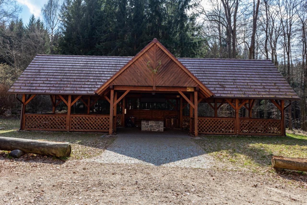 Zivec - Restaurace A Maison d'hôtes Písek